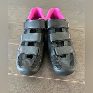 Tommasto Pista Women’s Clip in indoor cycling shoes, Size EU 40,US 9 Cleats